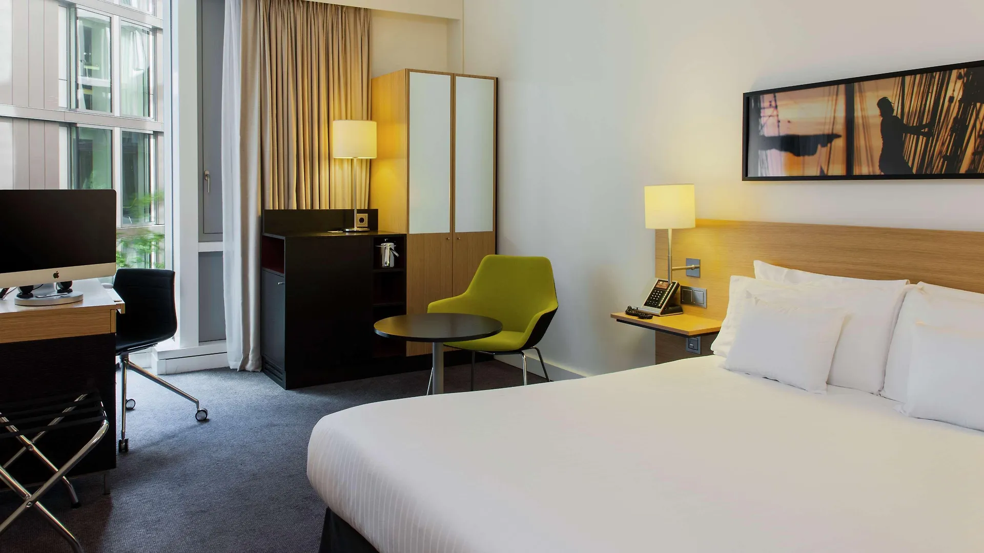 Doubletree By Hilton Amsterdam Centraal Station