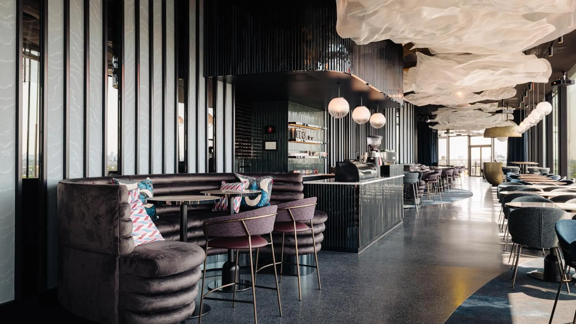 Doubletree By Hilton Amsterdam Centraal Station