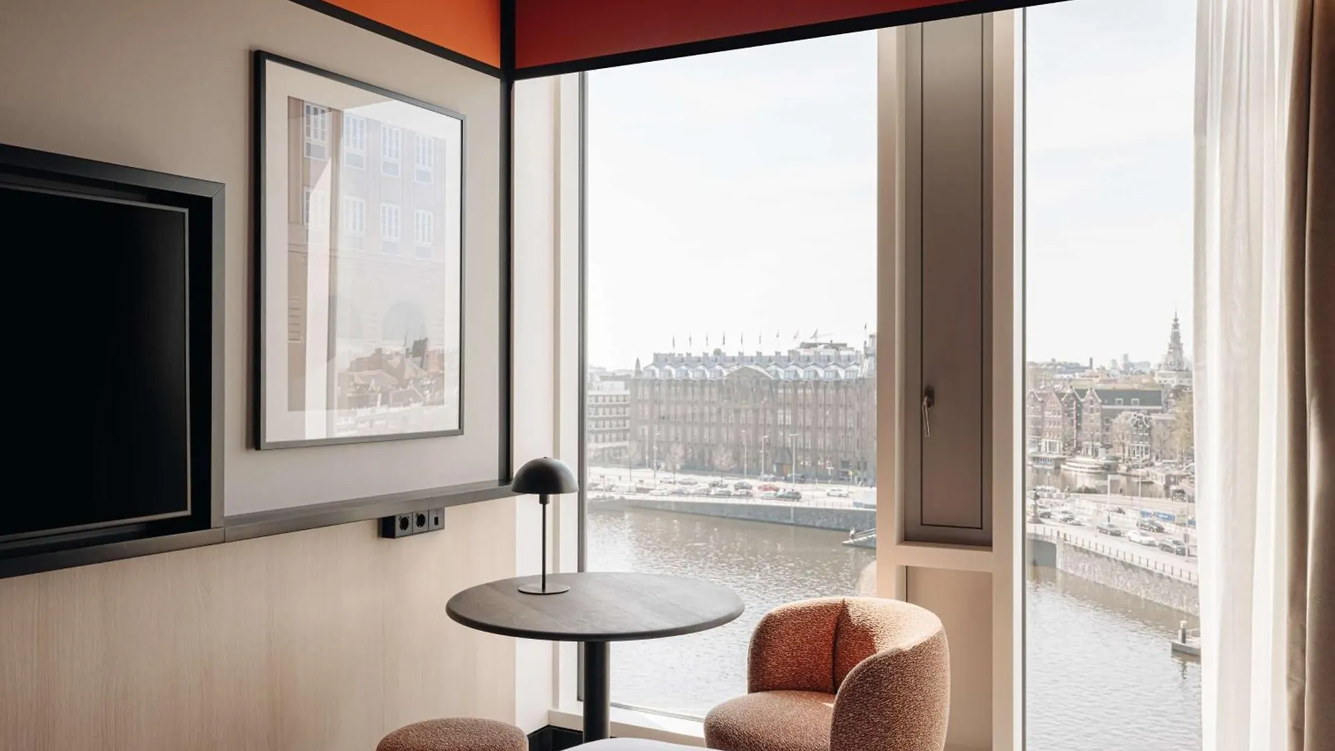 Doubletree By Hilton Amsterdam Centraal Station