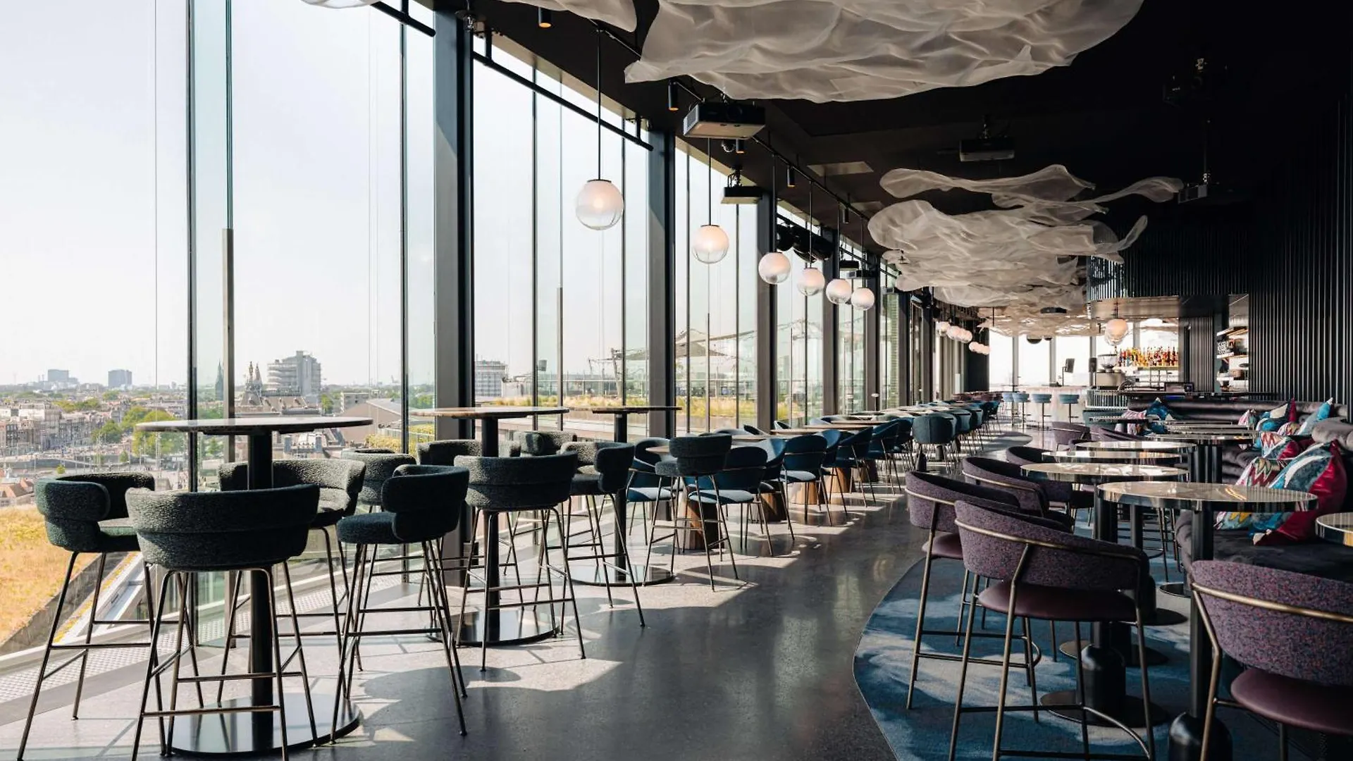 Doubletree By Hilton Amsterdam Centraal Station