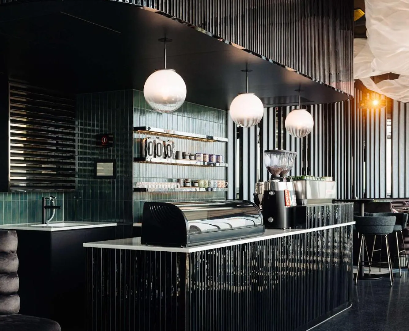 Doubletree By Hilton Amsterdam Centraal Station 4*,  Ολλανδία