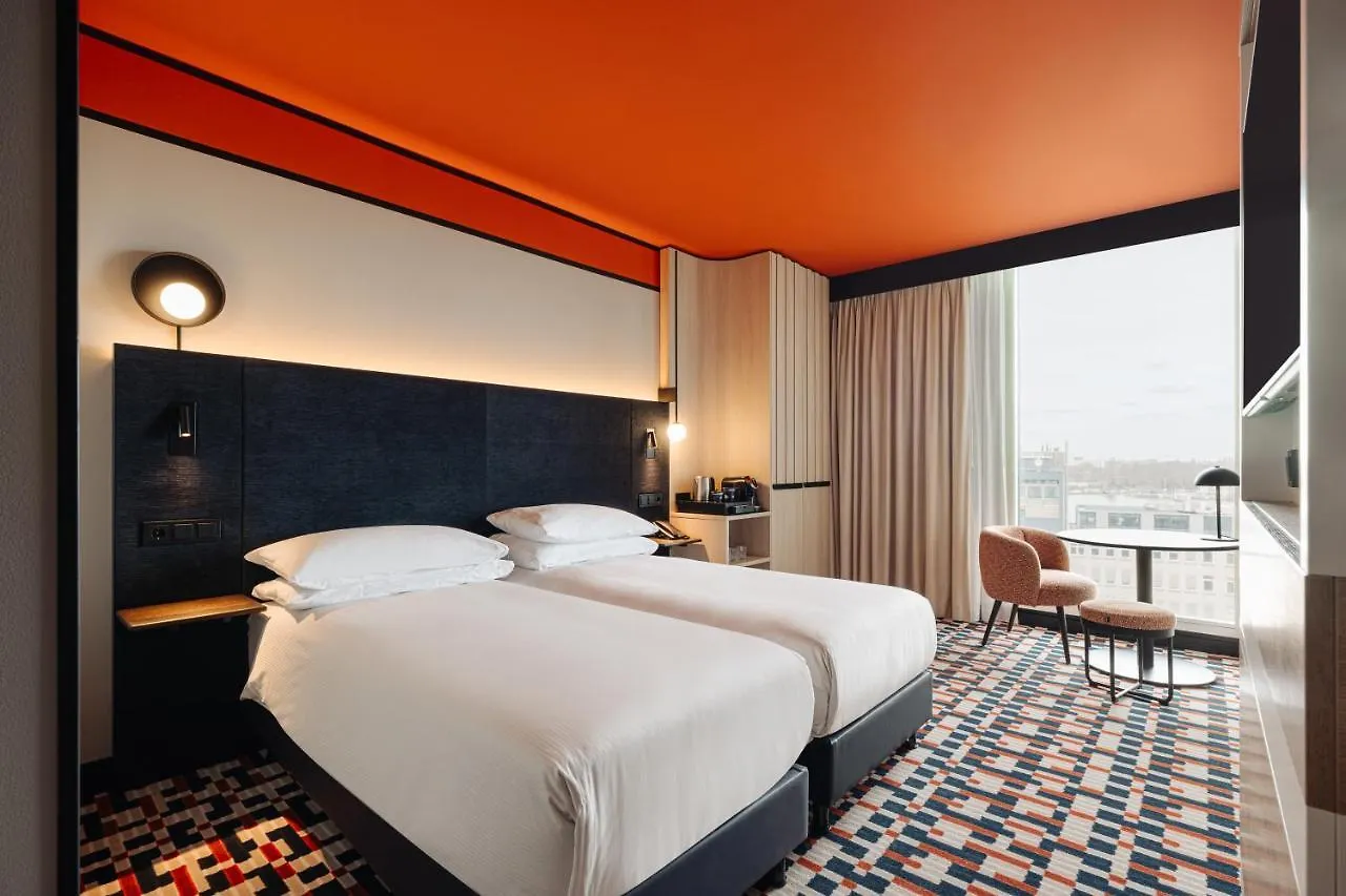 Hotel Doubletree By Hilton Amsterdam Centraal Station