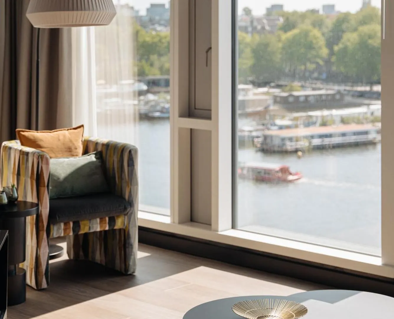 Doubletree By Hilton Amsterdam Centraal Station Holland