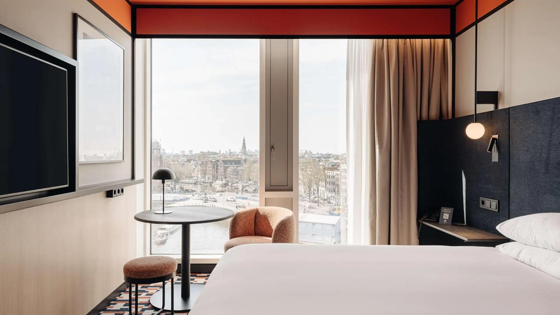 Hotel Doubletree By Hilton Amsterdam Centraal Station