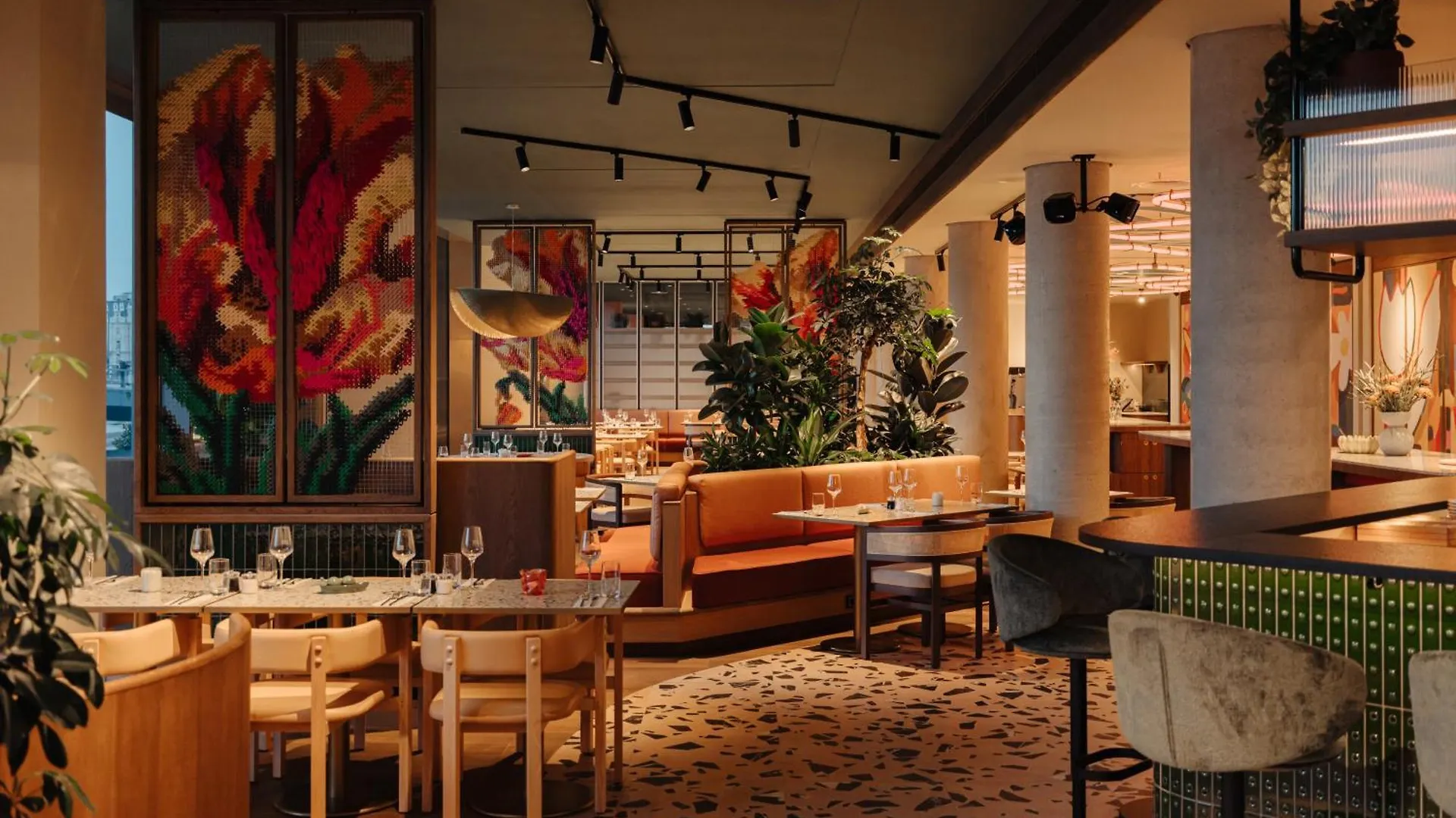 Doubletree By Hilton Amsterdam Centraal Station